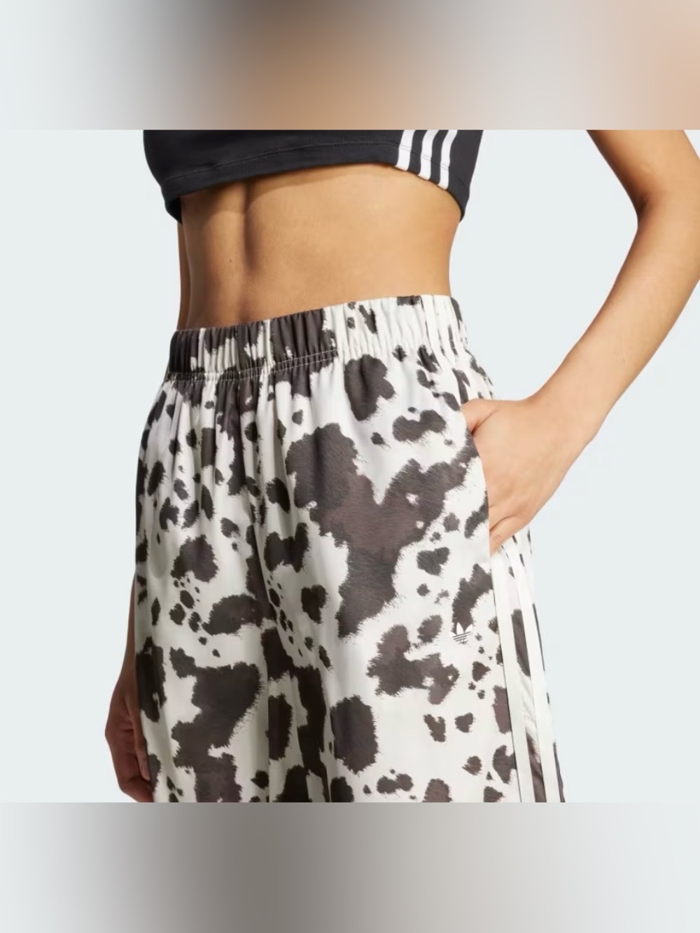 BRAND NEW ADIDAS ORIGINALS PRINTED SATIN WIDE LEG PANTS. $95 RETAIL. SOLD OUT. - Picture 12 of 14